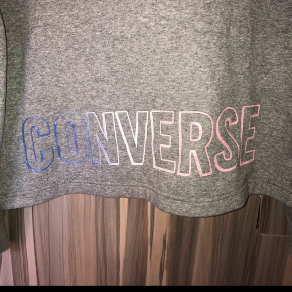Gray Converse crop top hoodie size XL in girls - Picture 2 of 5